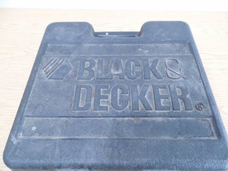 lot 48 image: Black and Decker Drill