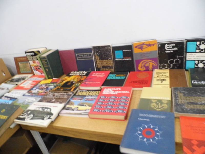 lot 62 image: Medical - Auto Books