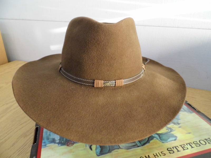 lot 65 image: Stetson Hat