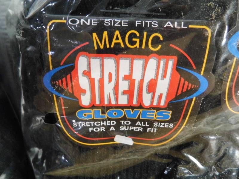 lot 68 image: 2 Dozen Gloves