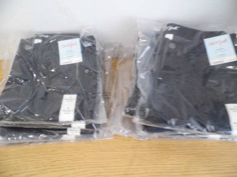 lot 99 image: 9 Pair Cat and Jack Jeans