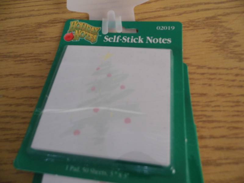 lot 71 image: 48 Packs Holiday Sticky Notes
