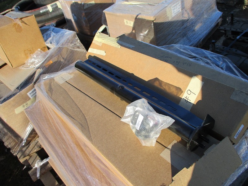 lot 9 image: 17 BOXES MUD FLAP BRACKET KIT