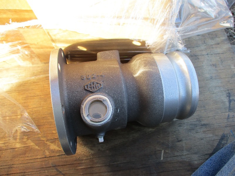 lot 10 image: 4 - 4 CHECK VALVES  ALUMINUM GAUGE BOX W LED LIGHTING