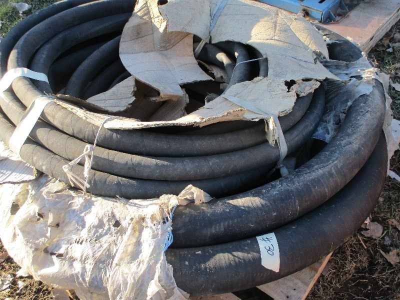 lot 30 image: 100 FT. 2 HOSE  ROLL 4 HOSE
