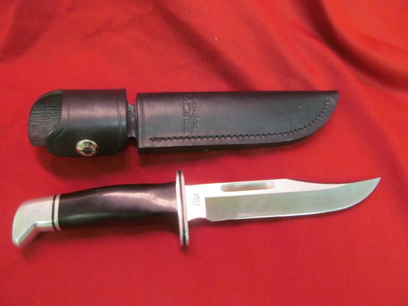 lot 13 image: Buck Knife