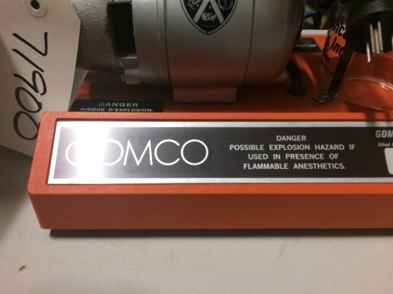 lot 3 image: MSRP $950.00&nbspGomco 400 Portable 120HP Compressor Suction Pump With Bottle - Excellent Working Condition