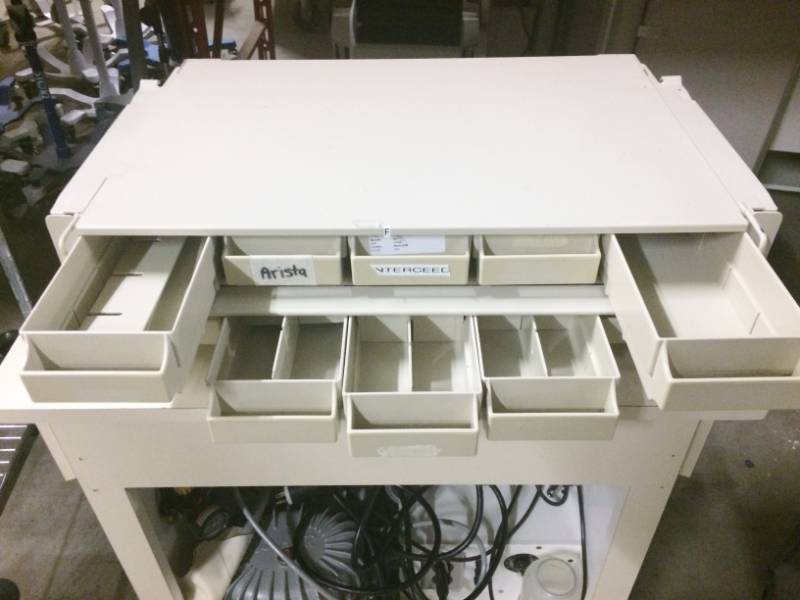 lot 14 image: Organizer Tray Shelf Only