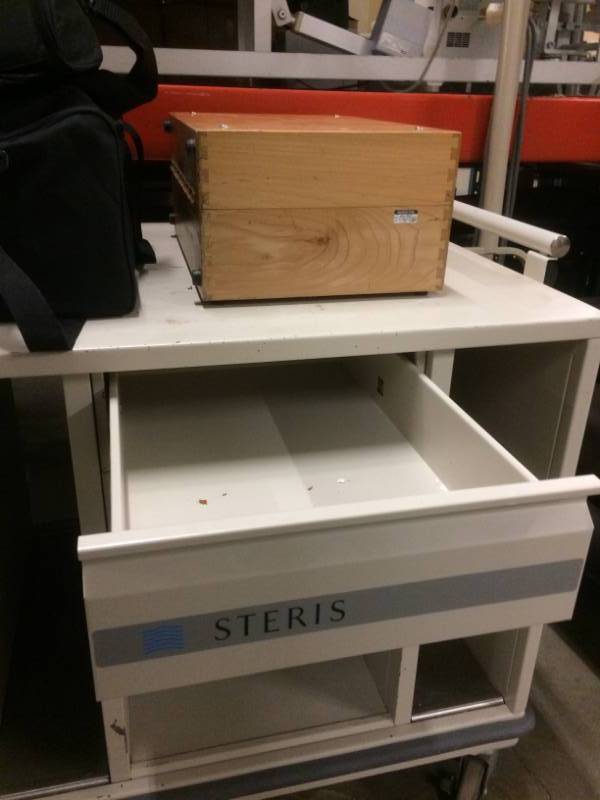 lot 32 image: Steris Cart With Drawers