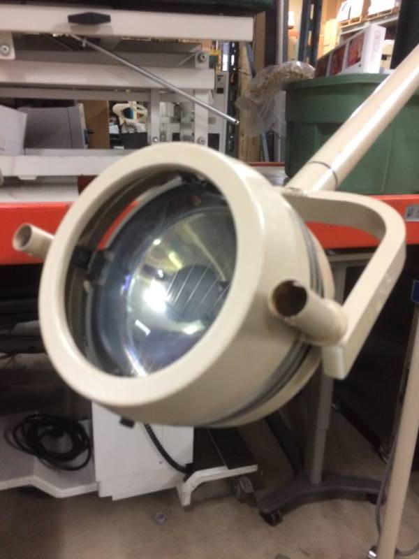 lot 33 image: Stryker Adel Model #2112 Surgical Hi Lo Multi Adjustable Rolling Mobile Examination Light Lamp Medical Clinic Hospital - Great For the Garage Mechanics Crafters Etc.