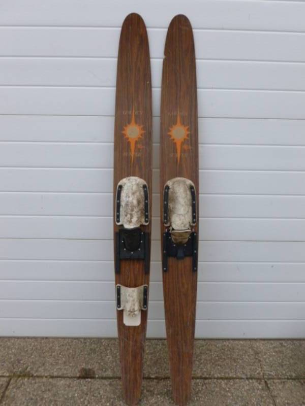 lot 7 image: Vintage Wooden Skis