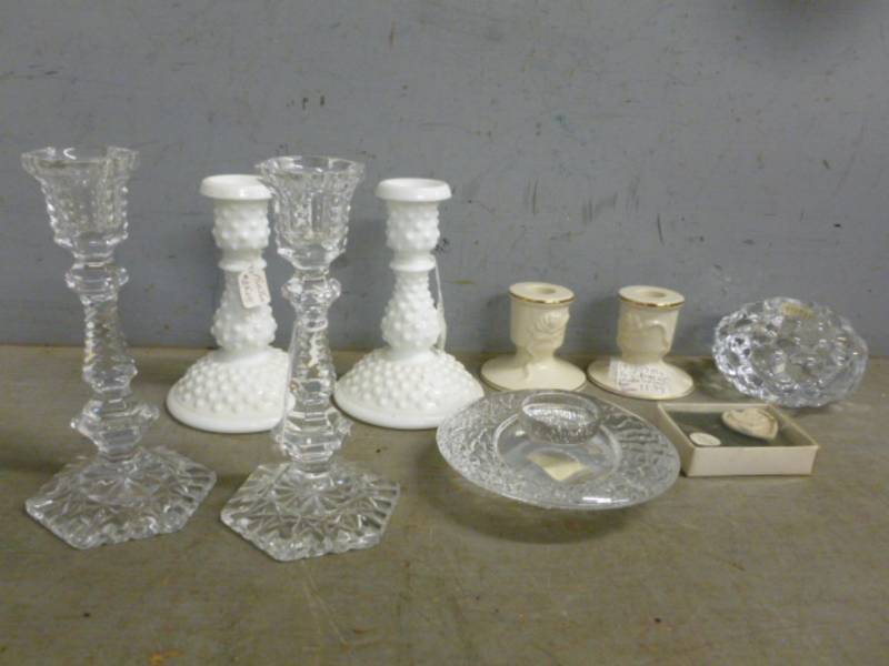 lot 14 image: Vintage Candlestick Holders