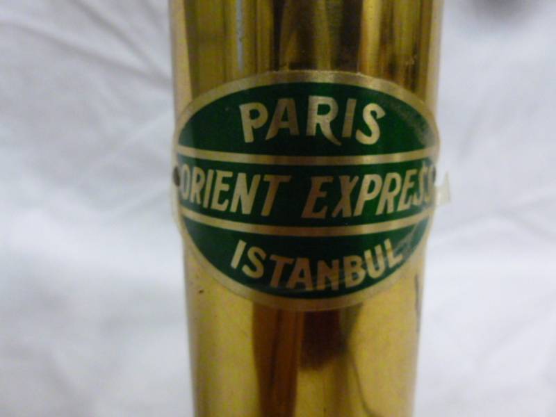 lot 20 image: Vintage Brass Lamp