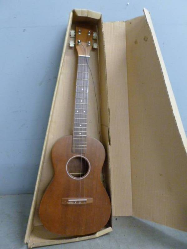 lot 25 image: Vintage Guitar