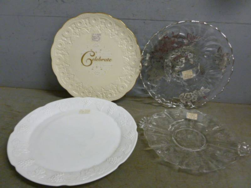lot 52 image: Lenox Plate