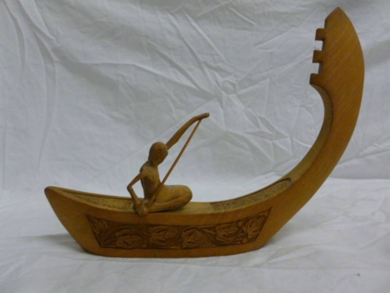lot 53 image: Hand Carved Wooden Boat
