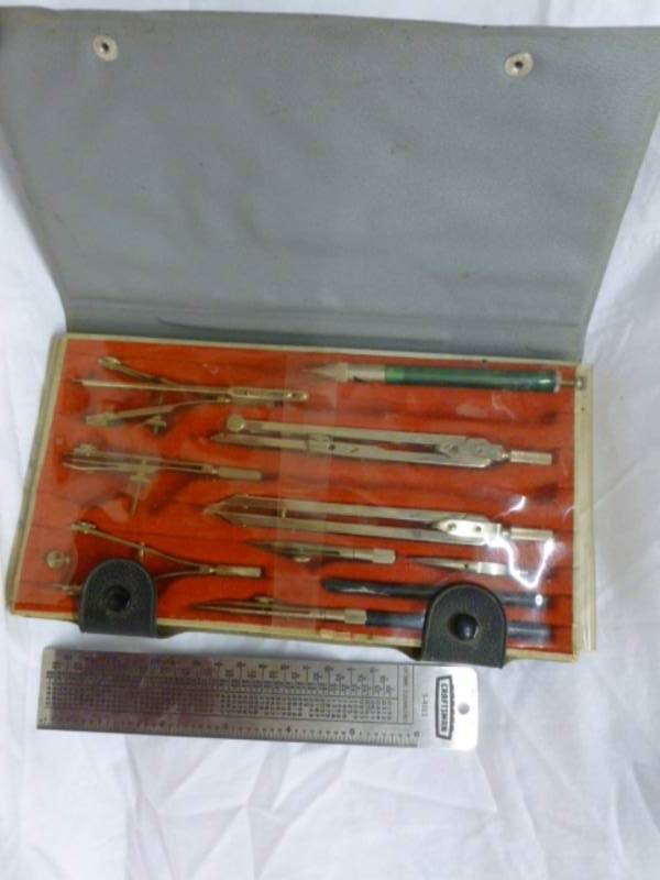 lot 117 image: Vintage Compass Set