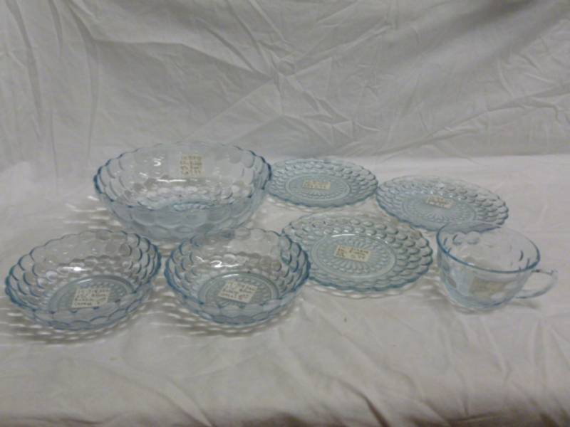 lot 130 image: Vintage Items
