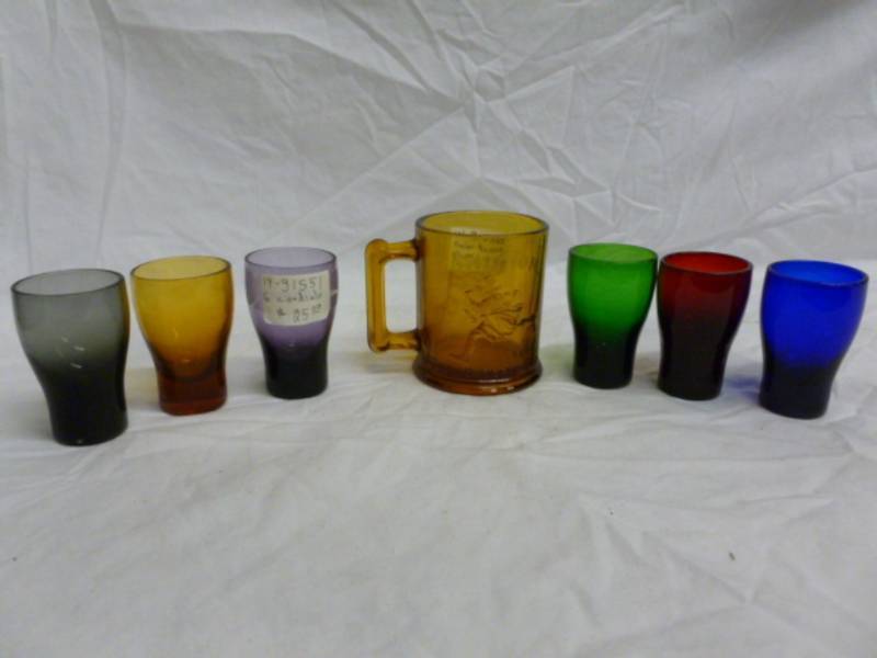 lot 131 image: Vintage Glass Set
