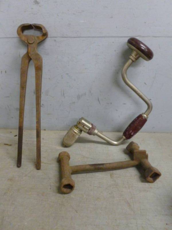 lot 141 image: Vintage Tools