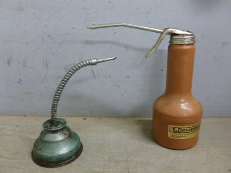 lot 154 image: Vintage Oiler Cans