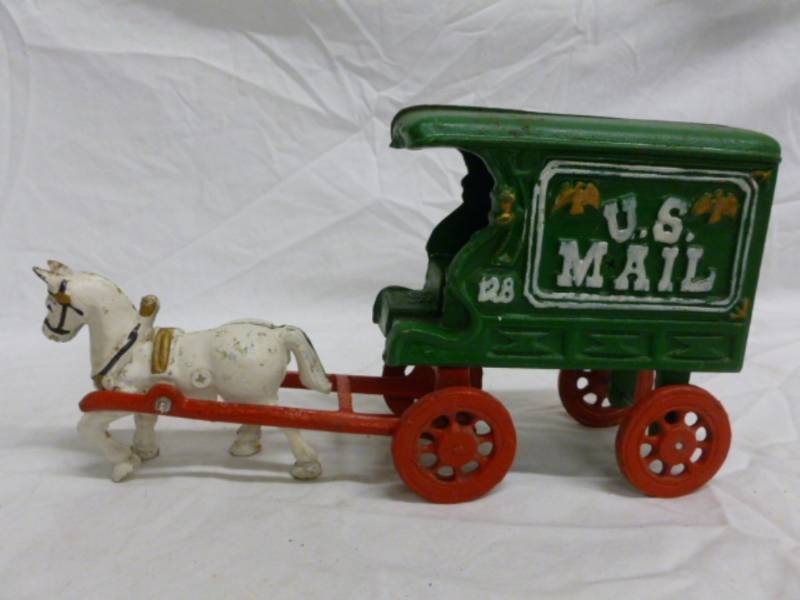 lot 156 image: Cast Iron Decoration