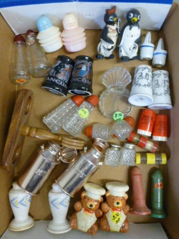 lot 209 image: Salt & Pepper Shaker Sets