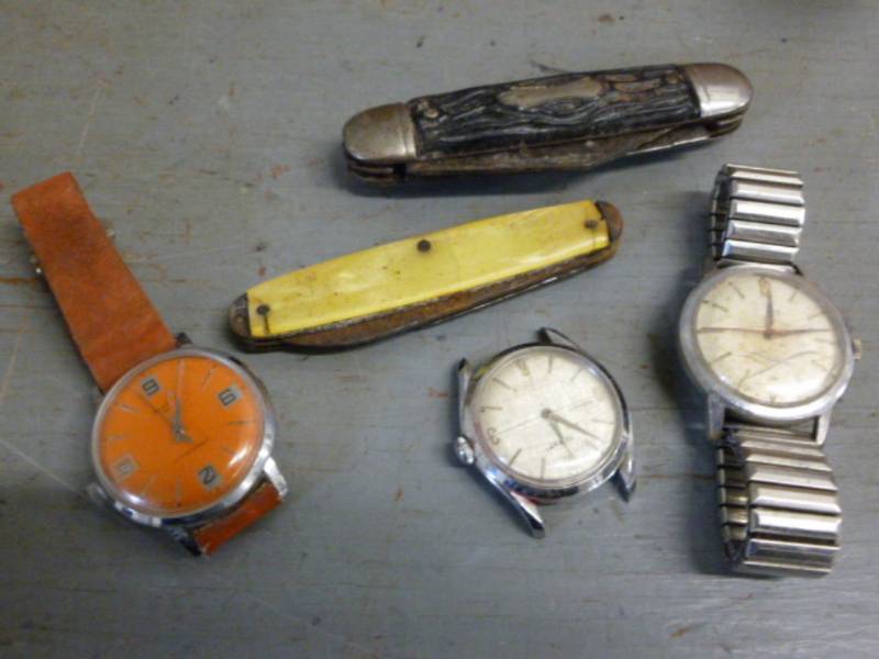lot 224 image: Vintage Pocket Knives