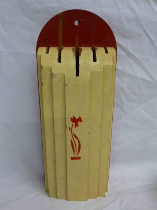 lot 229 image: Vintage Kitchen