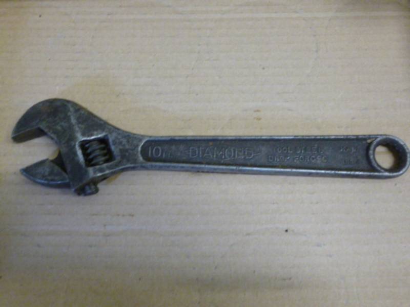 lot 233 image: Vintage Diamond Wrench