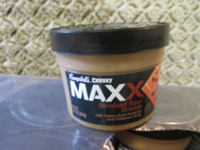 lot 28 image: Case of 8 Campbells Chunky Maxx Smo...
