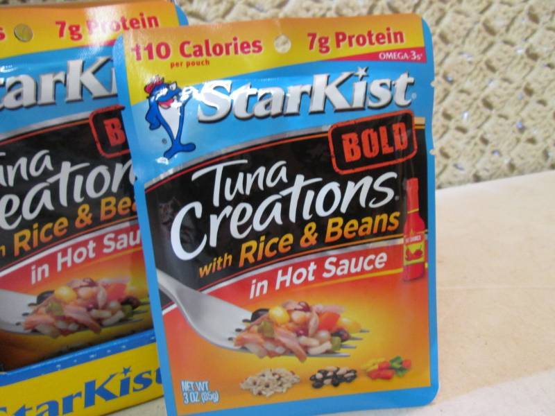 lot 34 image: 12 Pouches of Starkist Tuna Creatio...
