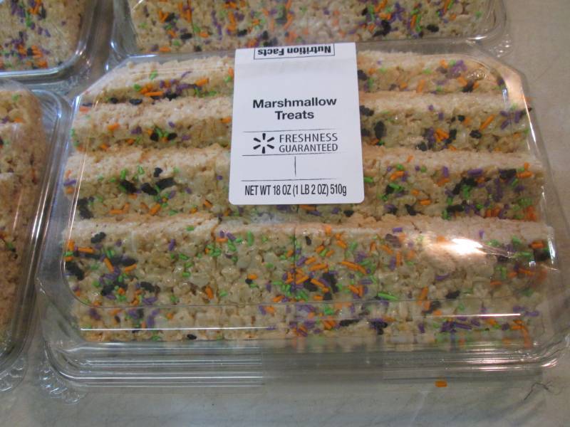 lot 41 image: 6 Trays of Marshmallow Rice Crispy ...