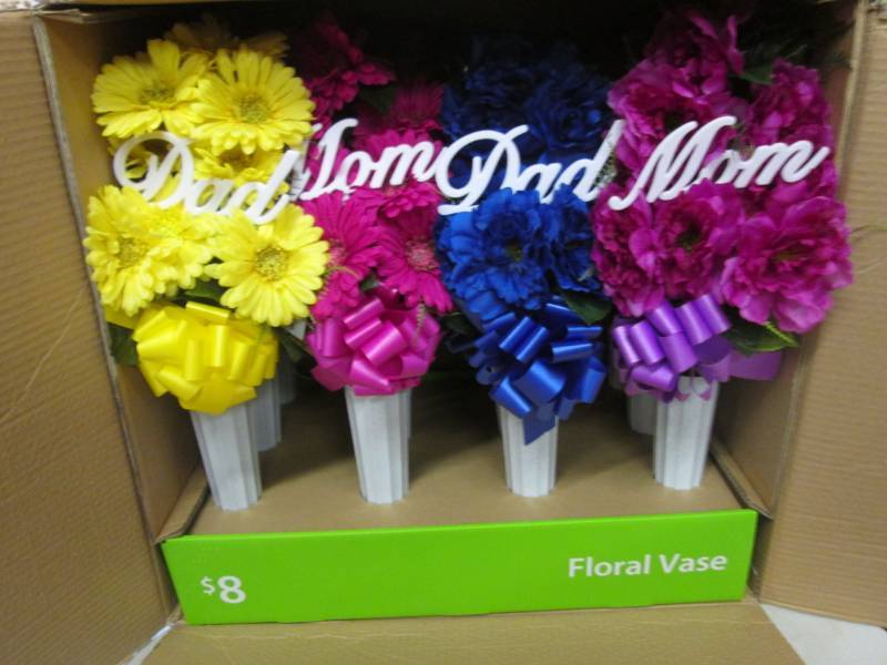 lot 74 image: Case of 12 Mom & Dad Fake Floral Va...