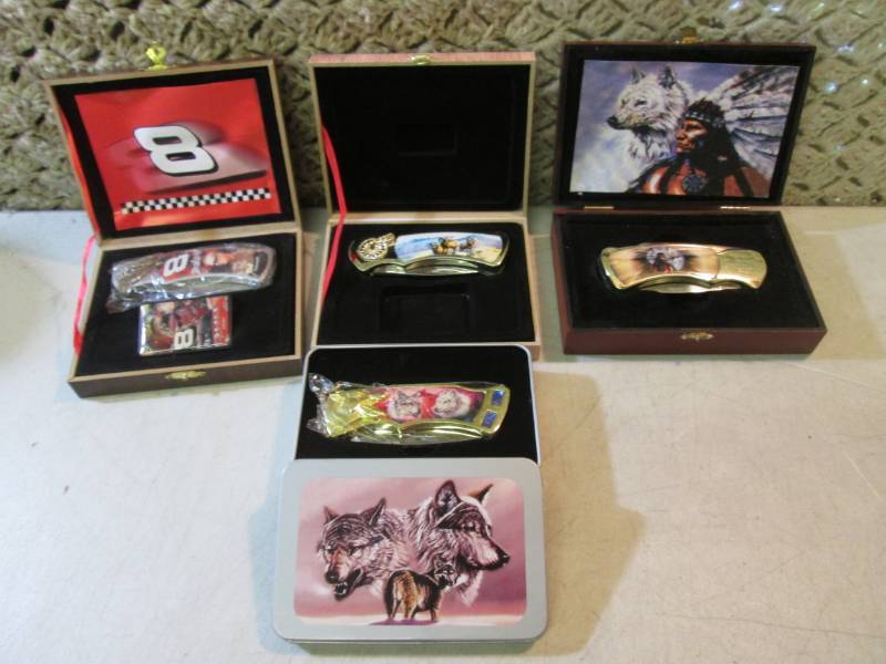lot 87 image: Lot of 4 Collectible Box Knives  EC...