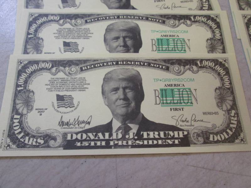 lot 94 image: Lot of 10 Trump 1 Billion Dollar Bi...