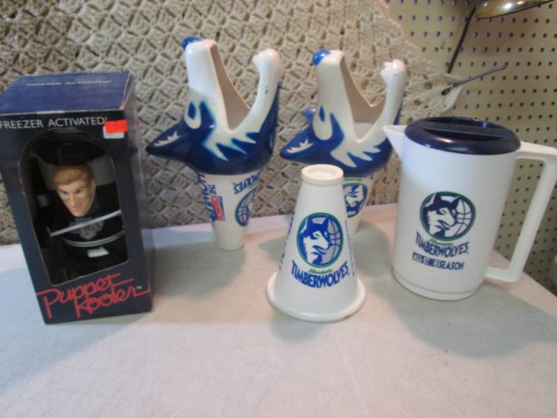 lot 134 image: Sports Collectibles  EW4...