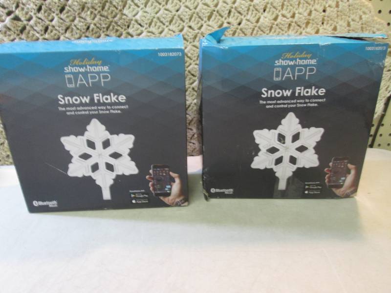 lot 216 image: 2 Holiday Show-Home APP Snow Flakes...