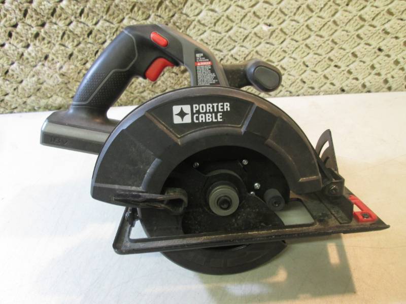 lot 230 image: 18 Volt Porter Cable Cordless Circu...