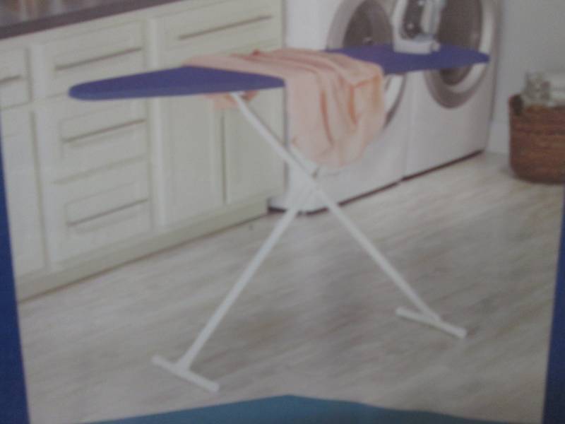 lot 231 image: Lot of 2 Whitmor T-Leg Ironing Boar...