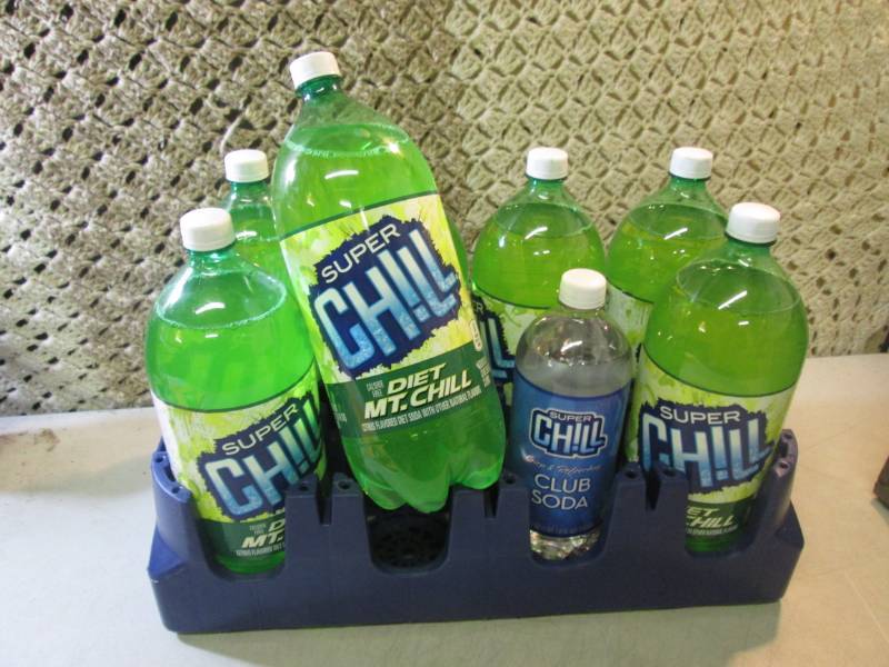 lot 271 image: 7 2 liter Super Chill Diet Mt. Chil...