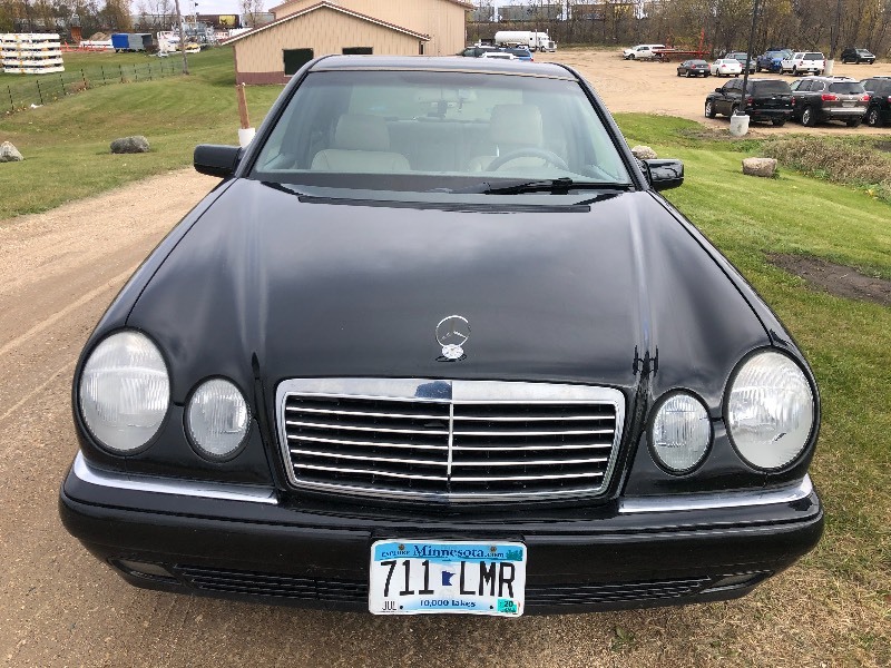 1997 Mercedes-Benz E Class E320