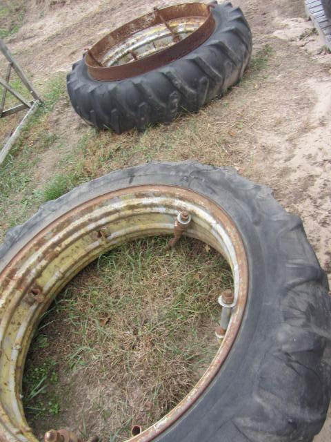 lot 43 image: Tractor Tires