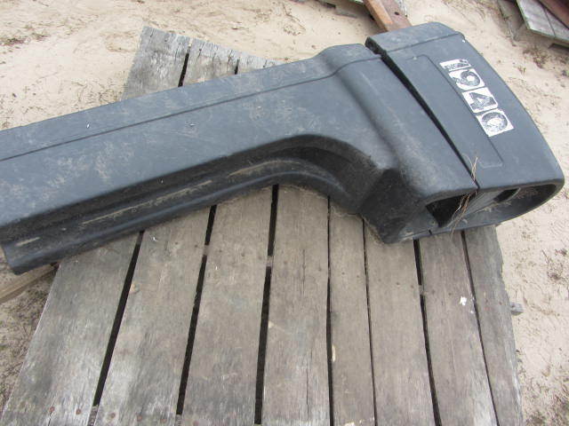 lot 44 image: Mailbox with Post