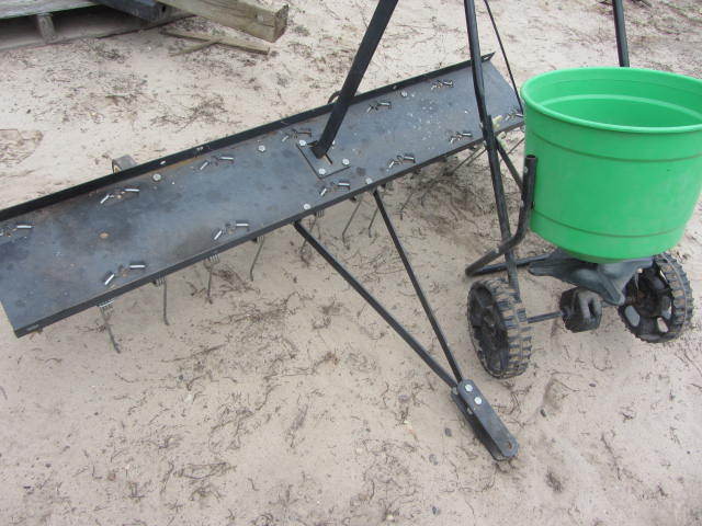 lot 45 image: Thatcher, Spreader