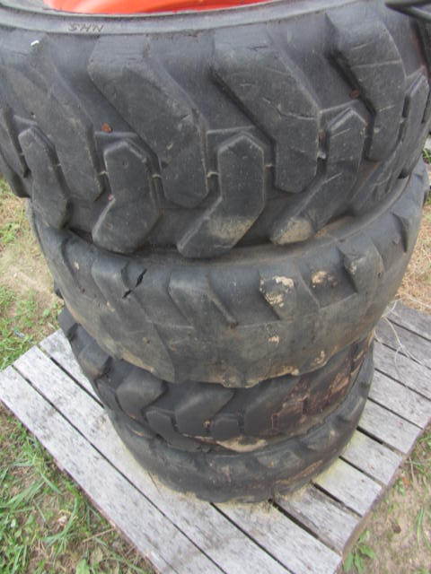 lot 53 image: Bobcat Tires