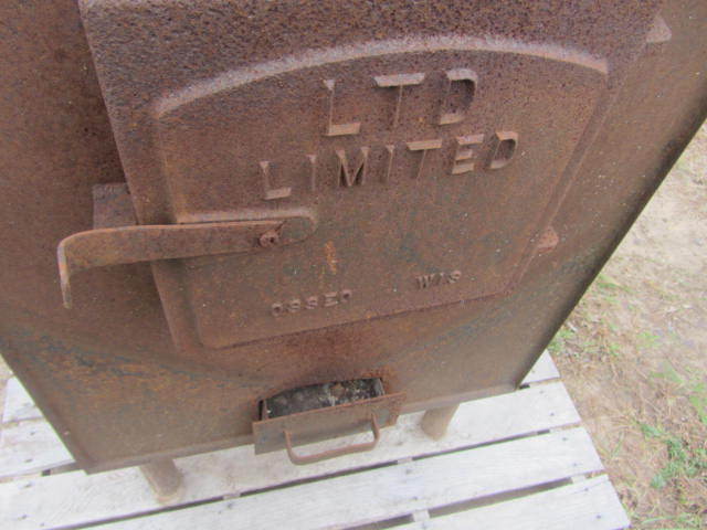 lot 56 image: Limited Stove
