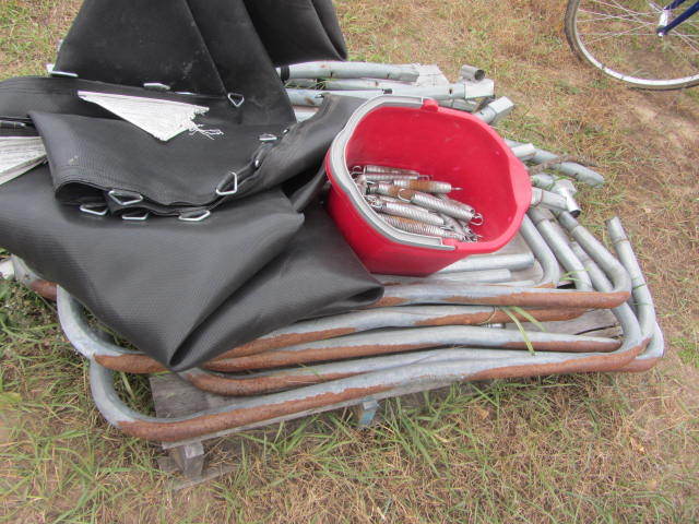 lot 66 image: Trampoline