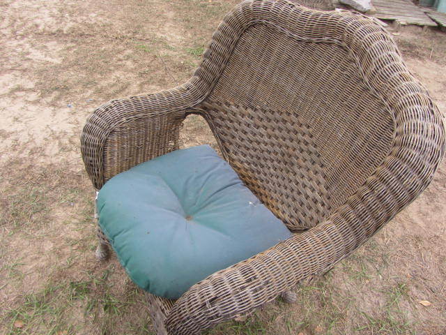 lot 79 image: Wicker Chair