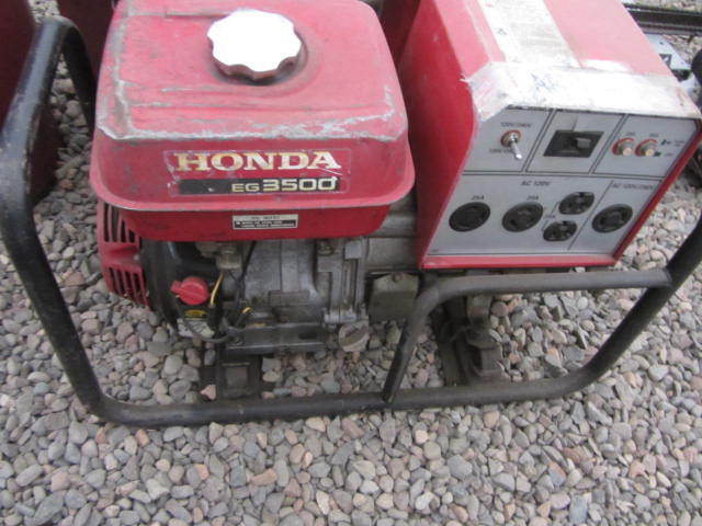 lot 107 image: Honda Generator